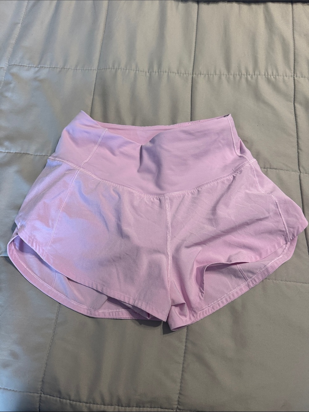 Lululemon Pink/purple size 2 women’s shorts!